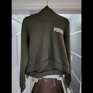 Puma Women's Pull Over Hoodie. Army Green. Size L.